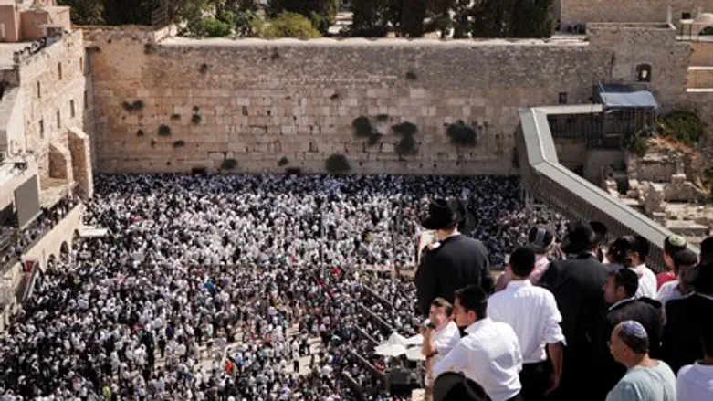 Birkat Kohanim at the Kotel