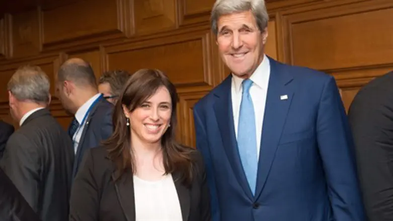 קרי וחוטובלי