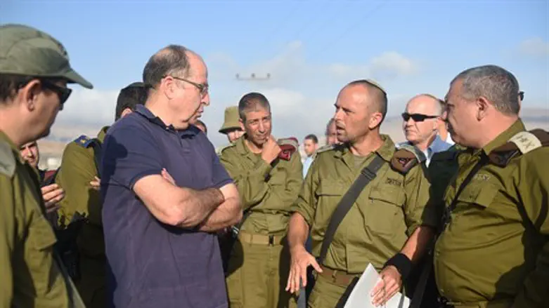 יעלון הבוקר בזירת הרצח