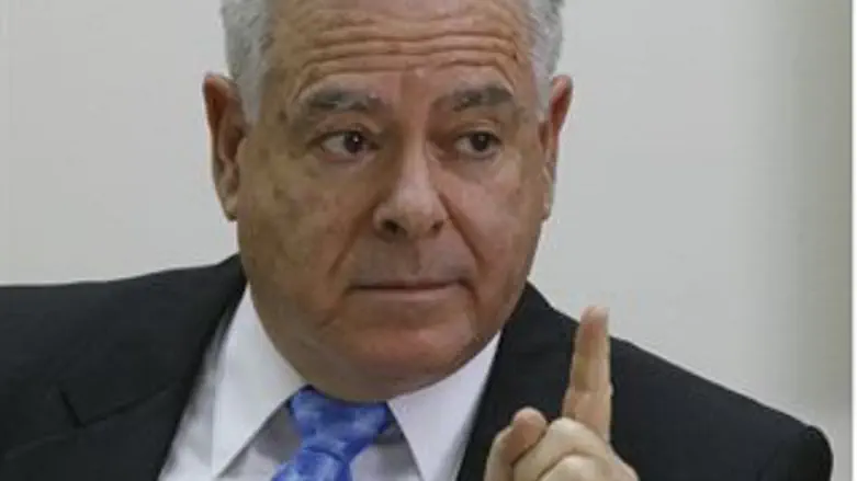 השר לשעבר סנה. ממשתתפי הכנס