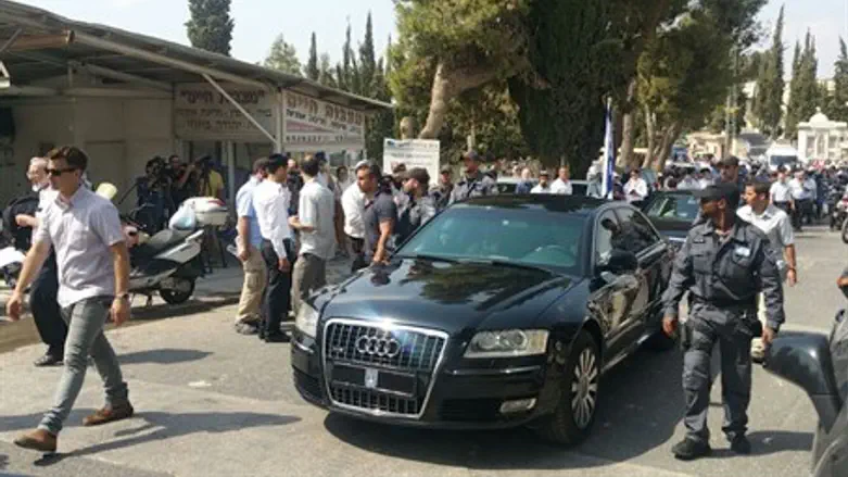 Машина президента Реувена Ривлина