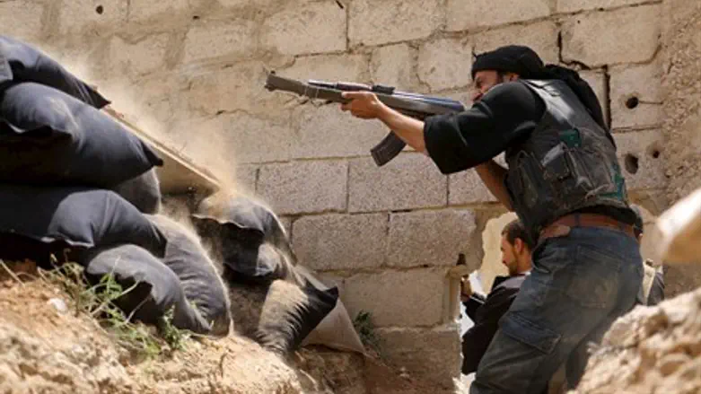 Syrian rebels battle regime forces in Damascus