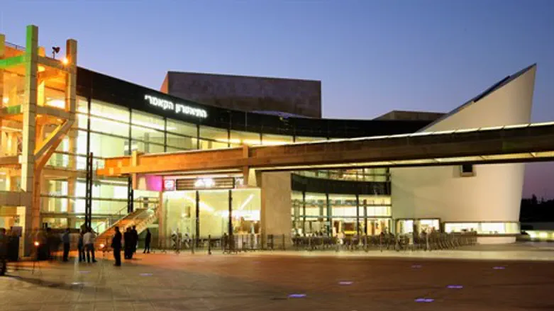 סצנות בעייתיות בקאמרי