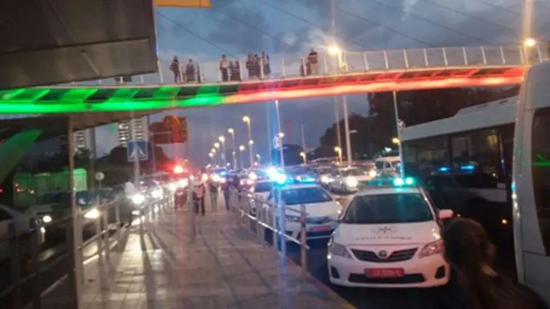 Police at the site of Petah Tikvah stabbing