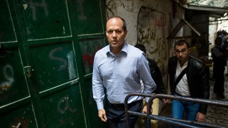 Barkat visits site of attack