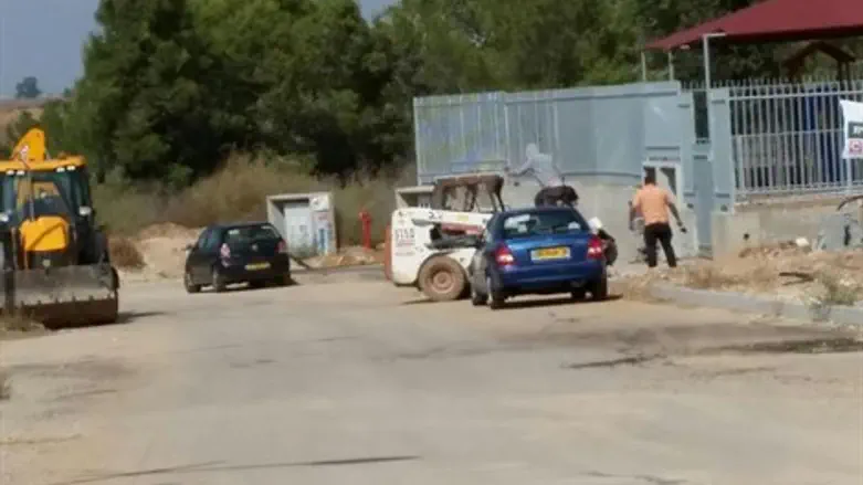 צמוד לגן הילדים ללא אבטחה