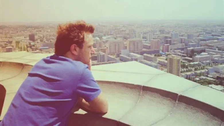 ליאור דיין, חוצה גבולות