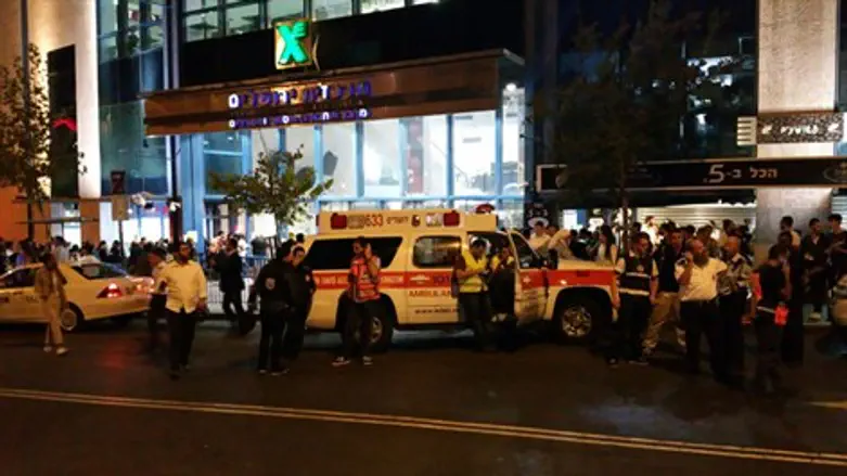 זירת הפיגוע, בכניסה לתחנה המרכזית