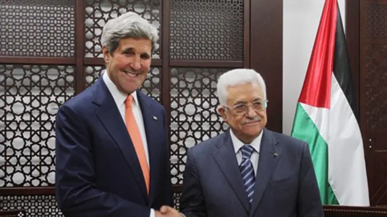 ג'ון קרי ואבו מאזן