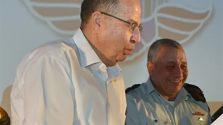 Моше (Буги) Яалон