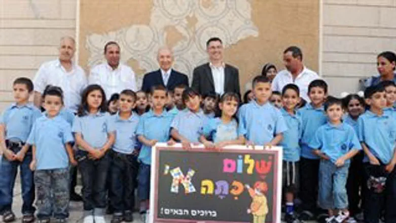 הנשיא והשר סער עם התלמידים