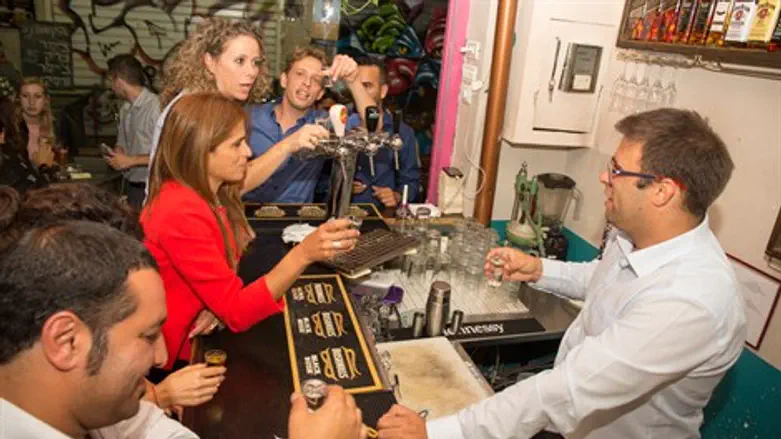 ח"כ חזן בעמדת הברמן