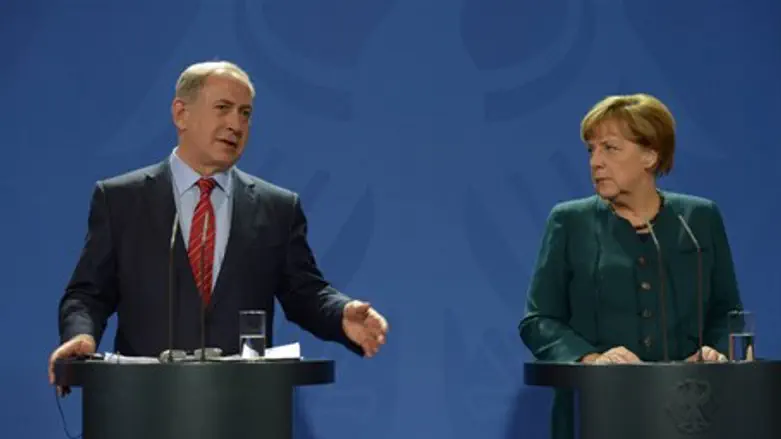 Netanyahu and Merkel at a press conference