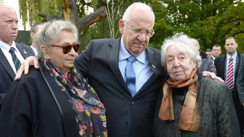 מחנה הריכוז טרזינשטאט, הבוקר