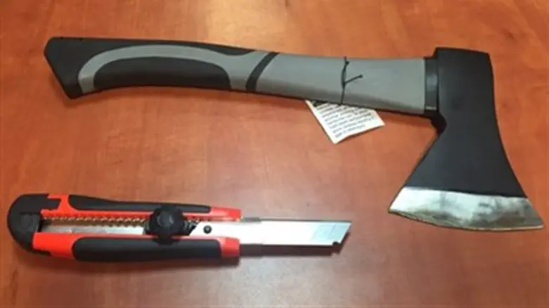 Axe and knife confiscated