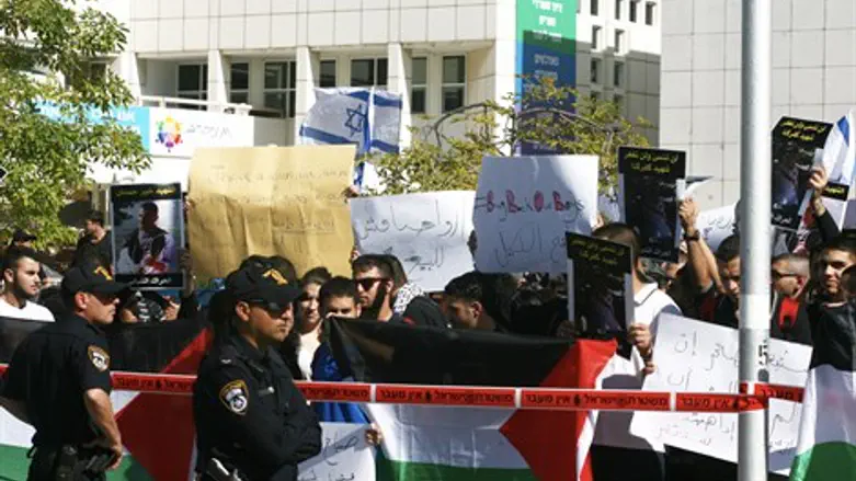 יש ממה לחשוש? הפגנה פרו פלשתינית בשטח הקמפוס