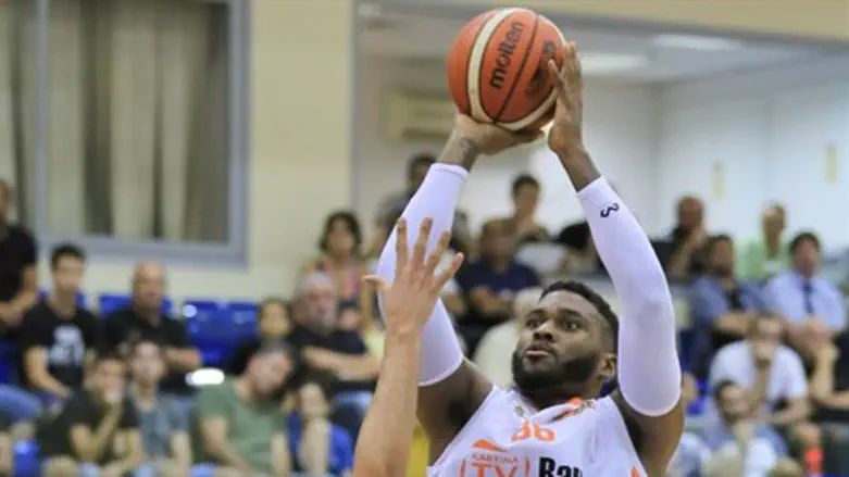 מוכן למשחק. דריל מונרו