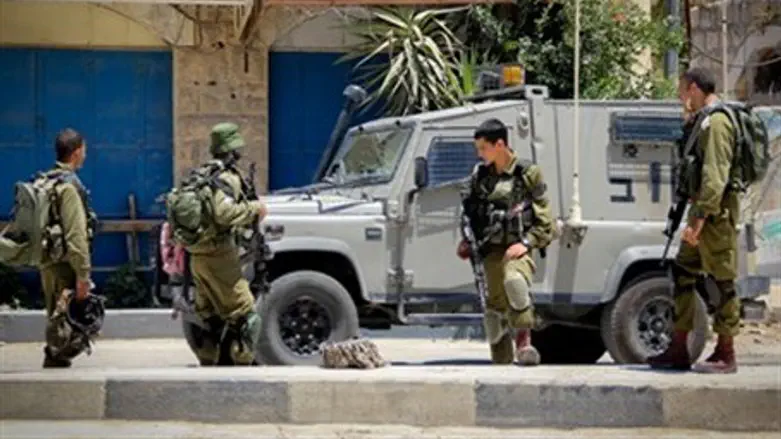 IDF soldiers in Hevron (file)