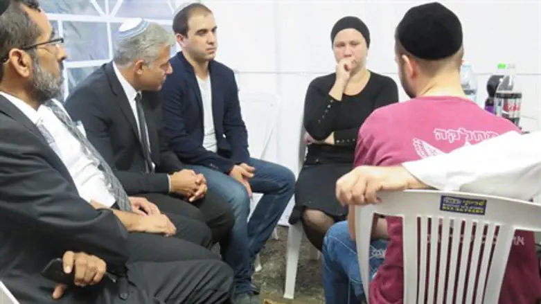 לפיד בניחום האבלים בית משפחת חודדטוב הערב