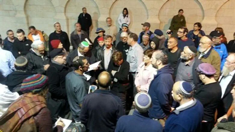 "קבר רחל הפך מסמל דתי לסמל לאומי". סיור בקבר רחל