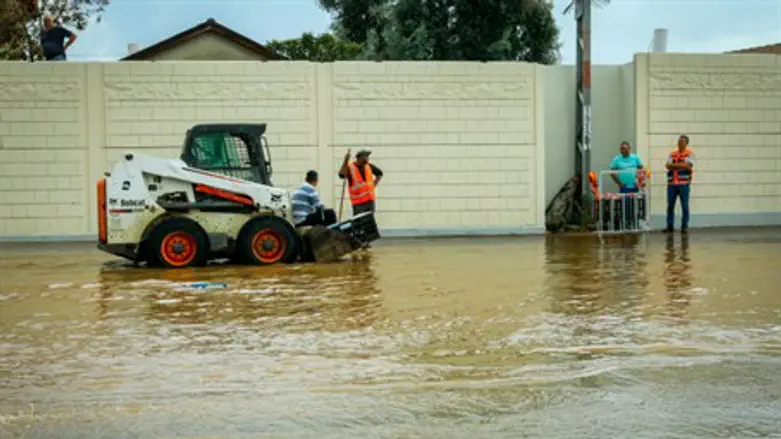 Flooding in Ra'anana