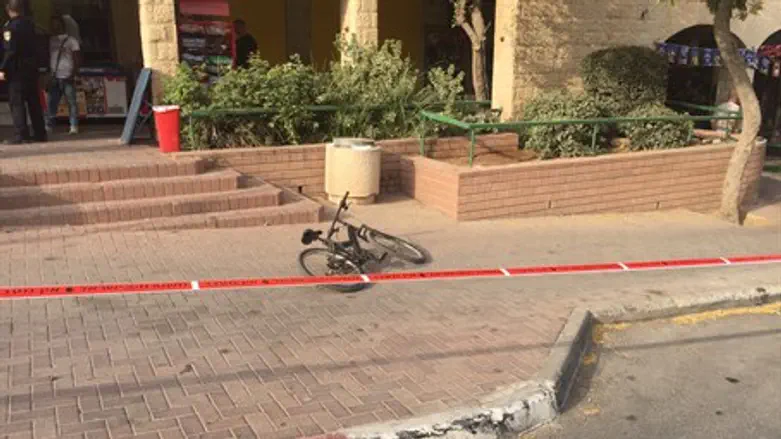 Место теракта в Писгат Зееве