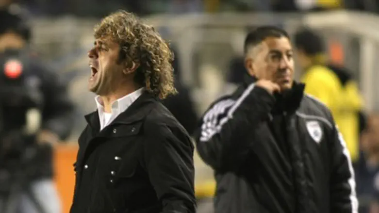 מאמן נתניה ראובן עטר. סבל מטעויות המשפט