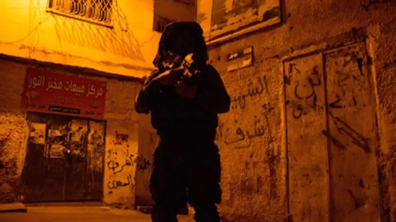 IDF night raid, Hevron (illustrative)