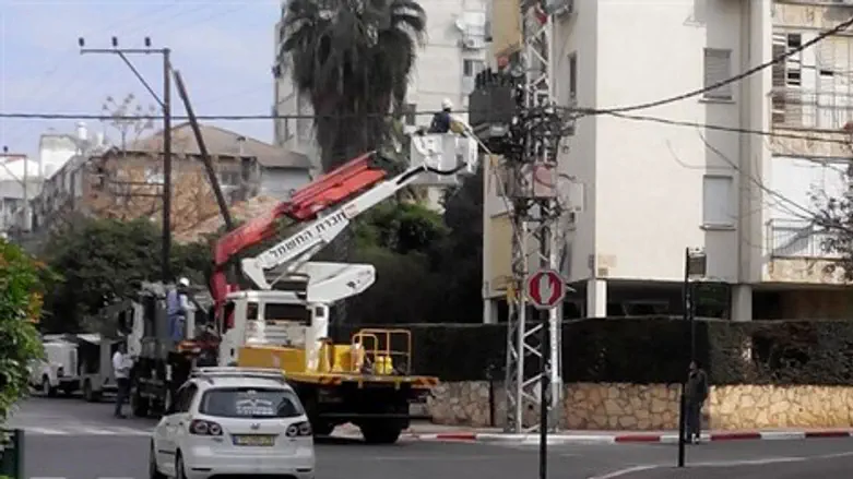 לא עברו בסופה למתכונת חירום. תיקון תקלות בקווי החשמל