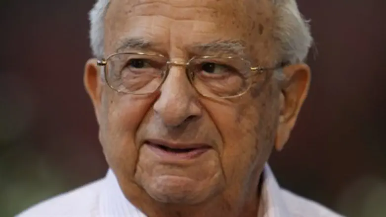 Former President Yitzhak Navon