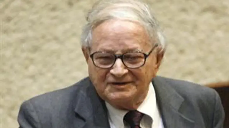 נדרוש פיצוי. איתן