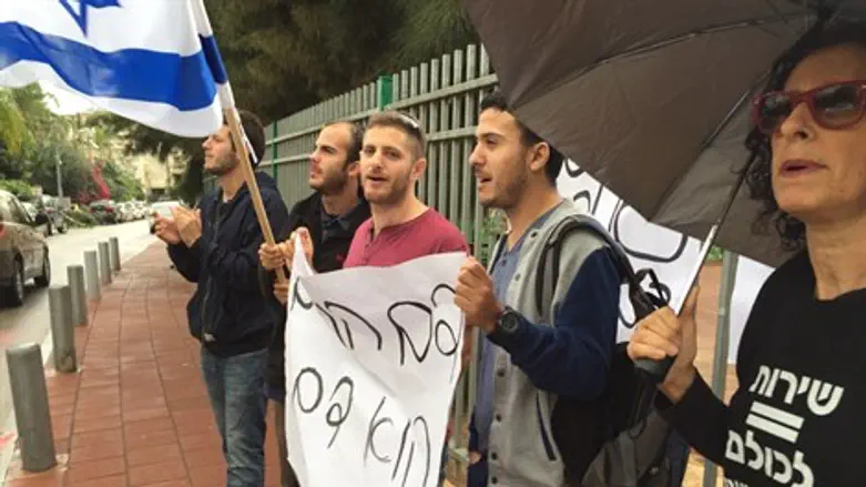 משמרת המחאה. הבוקר