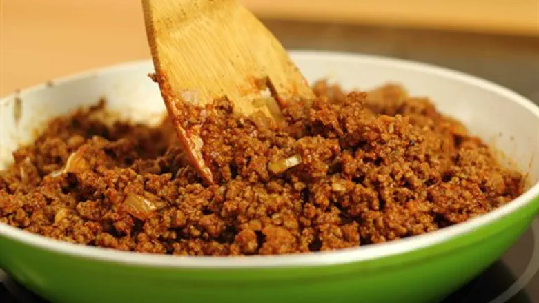 תבשיל בשר טחון מתובל
