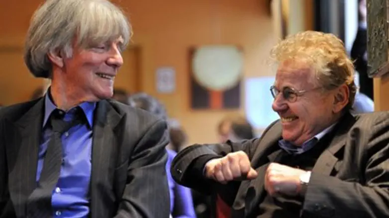 Glucksmann (L) with Daniel Cohn-Bendit