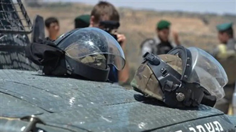 Border Police (illustration)