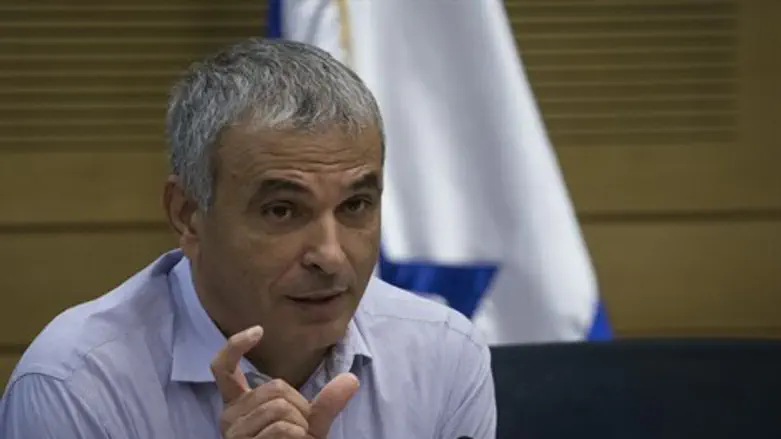 מחלוקות קואליציוניות. כחלון