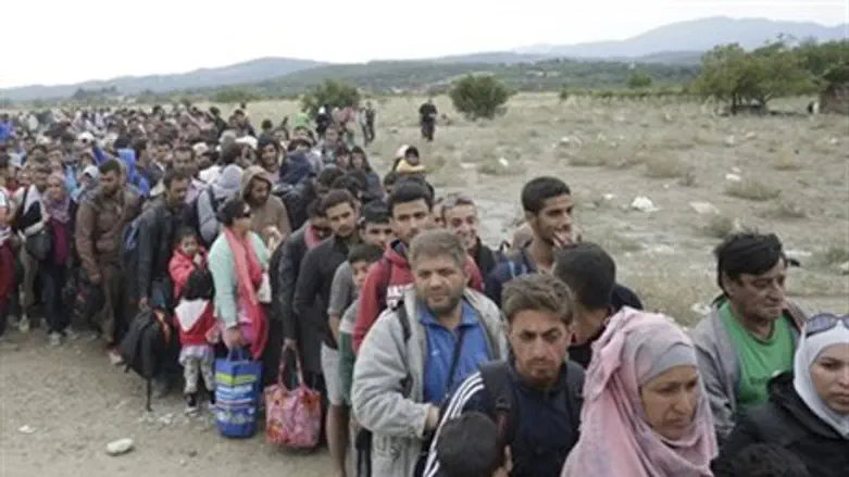 Syrian migrants heading to Europe (illustration)