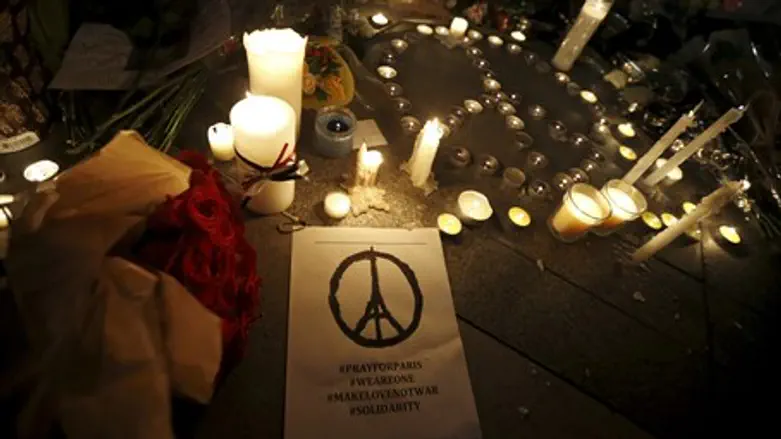 Paris attack memorial (file)