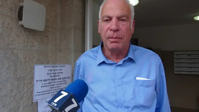 אורי אריאל