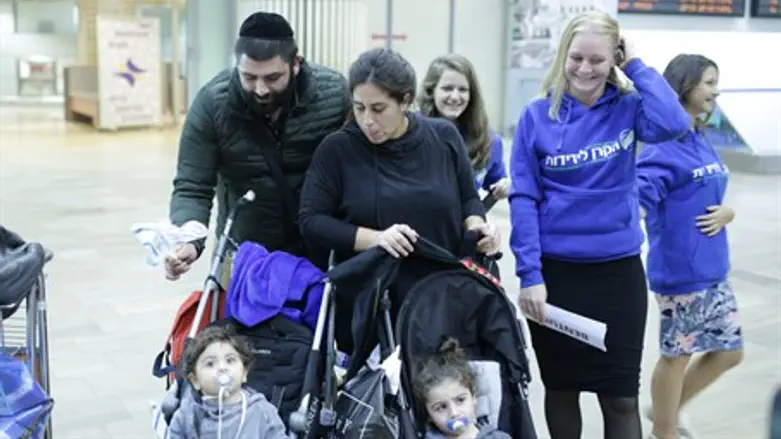 French Jews make Aliyah after Paris attacks