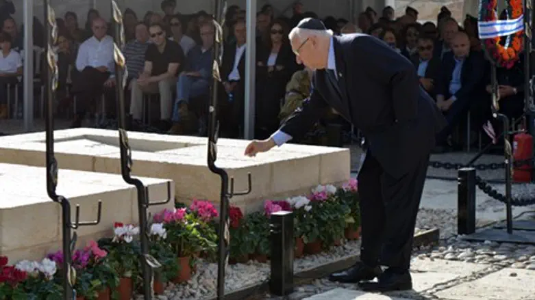 ריבלין בטקס האזכרה לראש הממשלה המנוח דוד בן גוריון