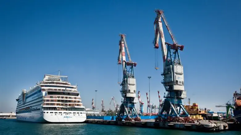 פיצוי על הירידה בנפח העבודה בעקבות התחרות. נמל אשדוד