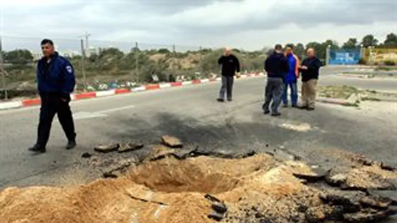 שני טילים לעבר ישראל