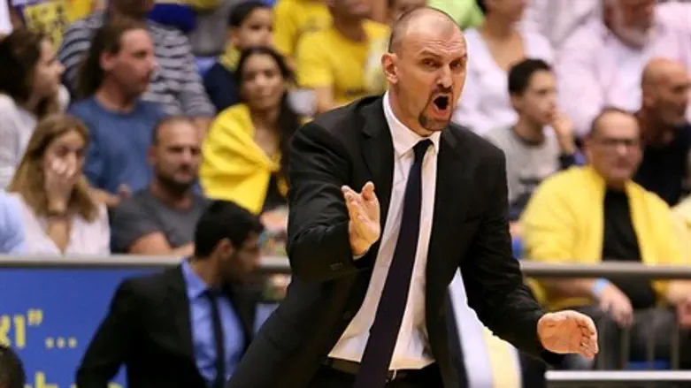 טבק. לוקח את המשחק ברצינות