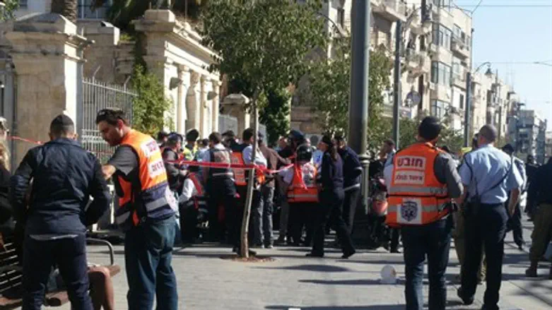 Stabbing at Jerusalem's Mahane Yehuda