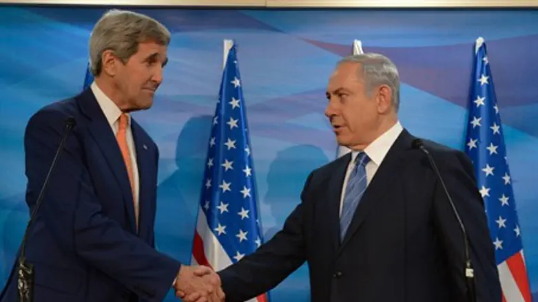 Kerry (L), Netanyahu meet in Jerusalem, Nov. 2015