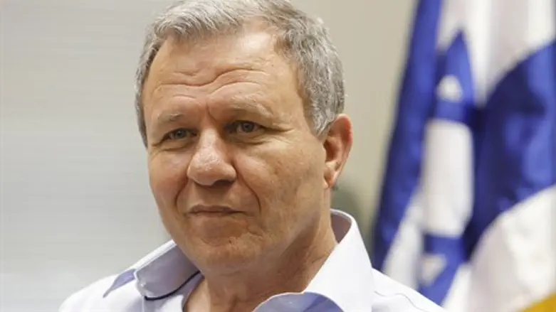 יכהן כדירקטור בדיסקונט במקום כנשיא? לא בטוח. השר לשעבר מאיר שטרית