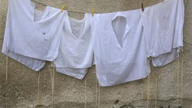 Tzitzit (illustration)