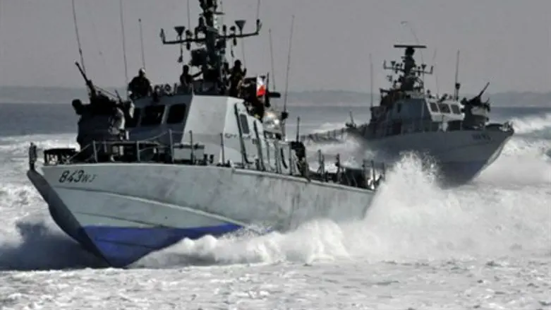 Israeli navy ship to the rescue (file)