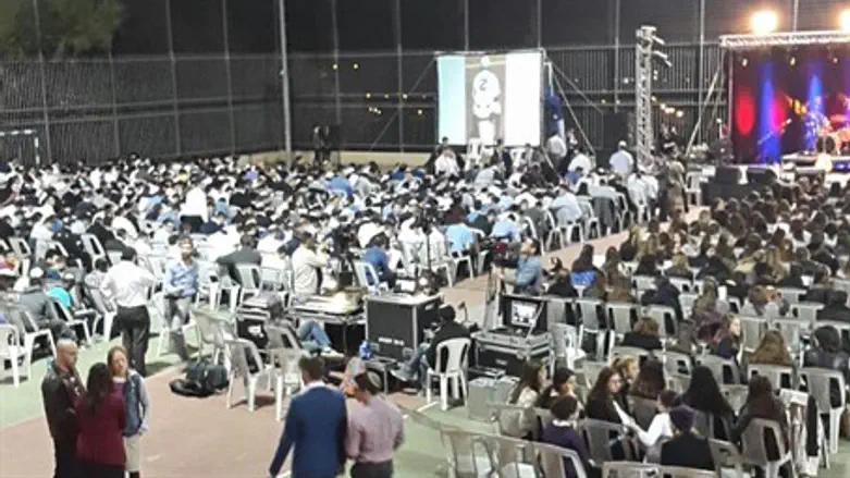 Thousands gather to remember Ezra Schwartz